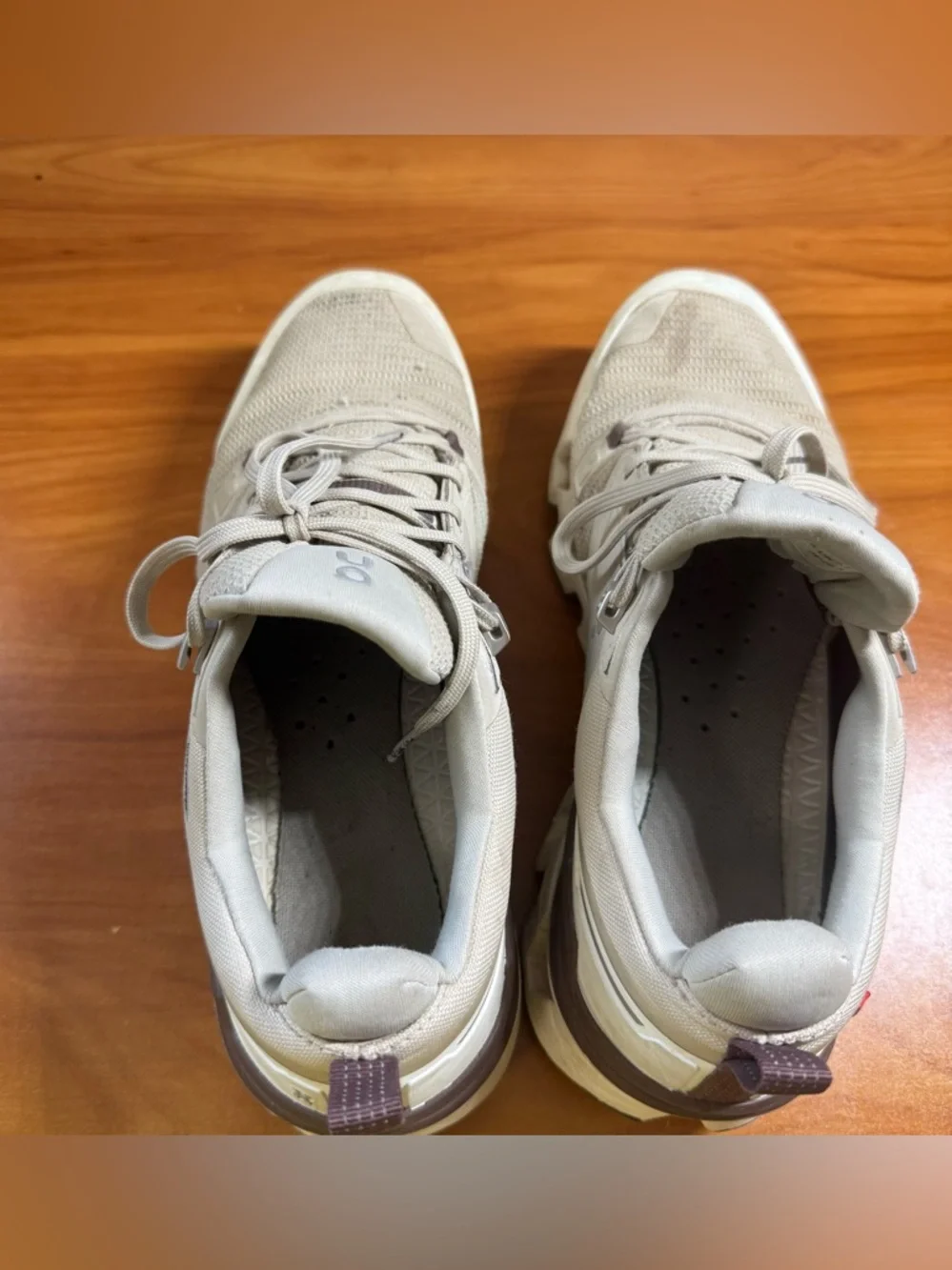 On Running Cloudwander Waterproof Hiking Sneaker Shoe Running Ivory Sand‎ W9.5